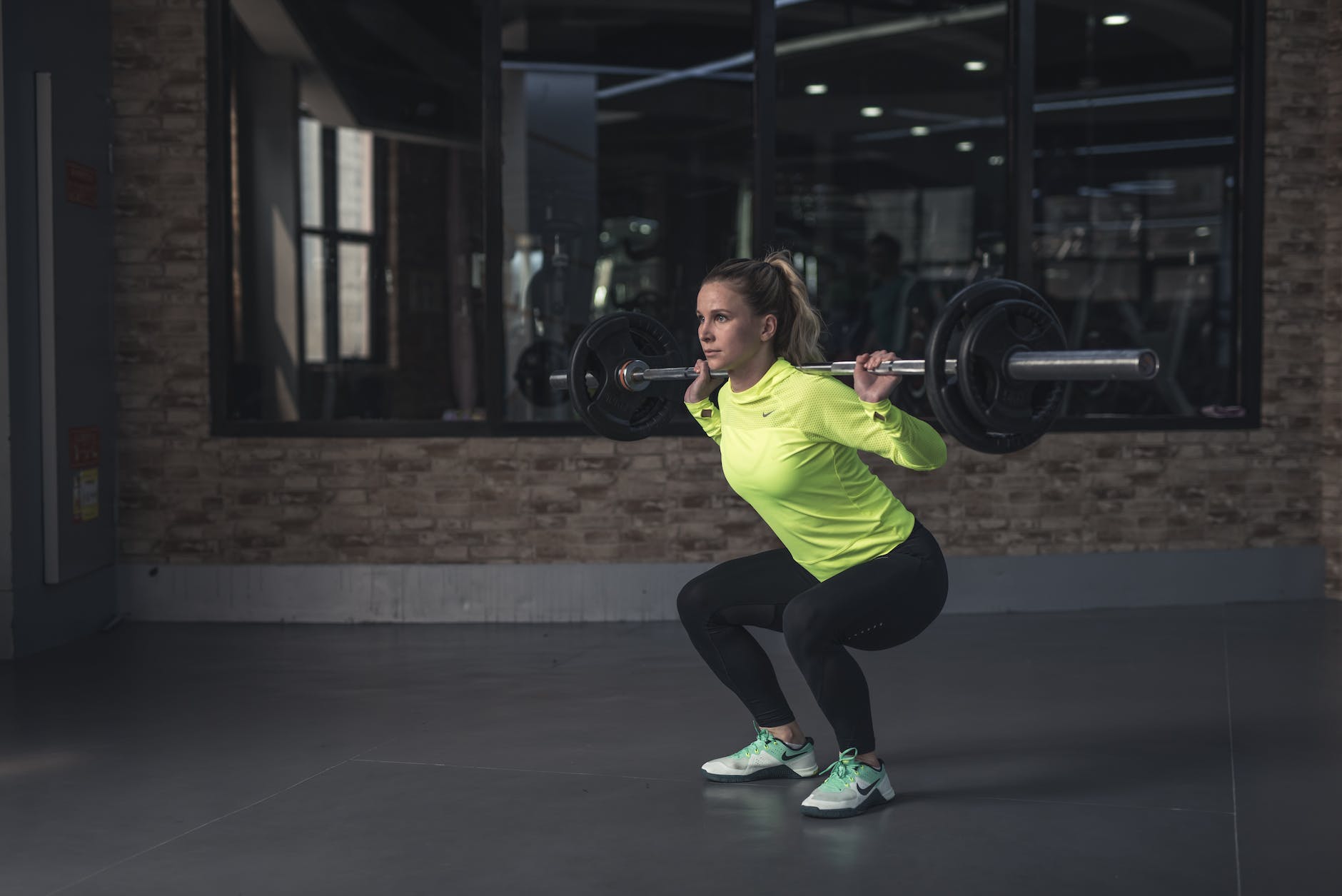 why is my squat so weak