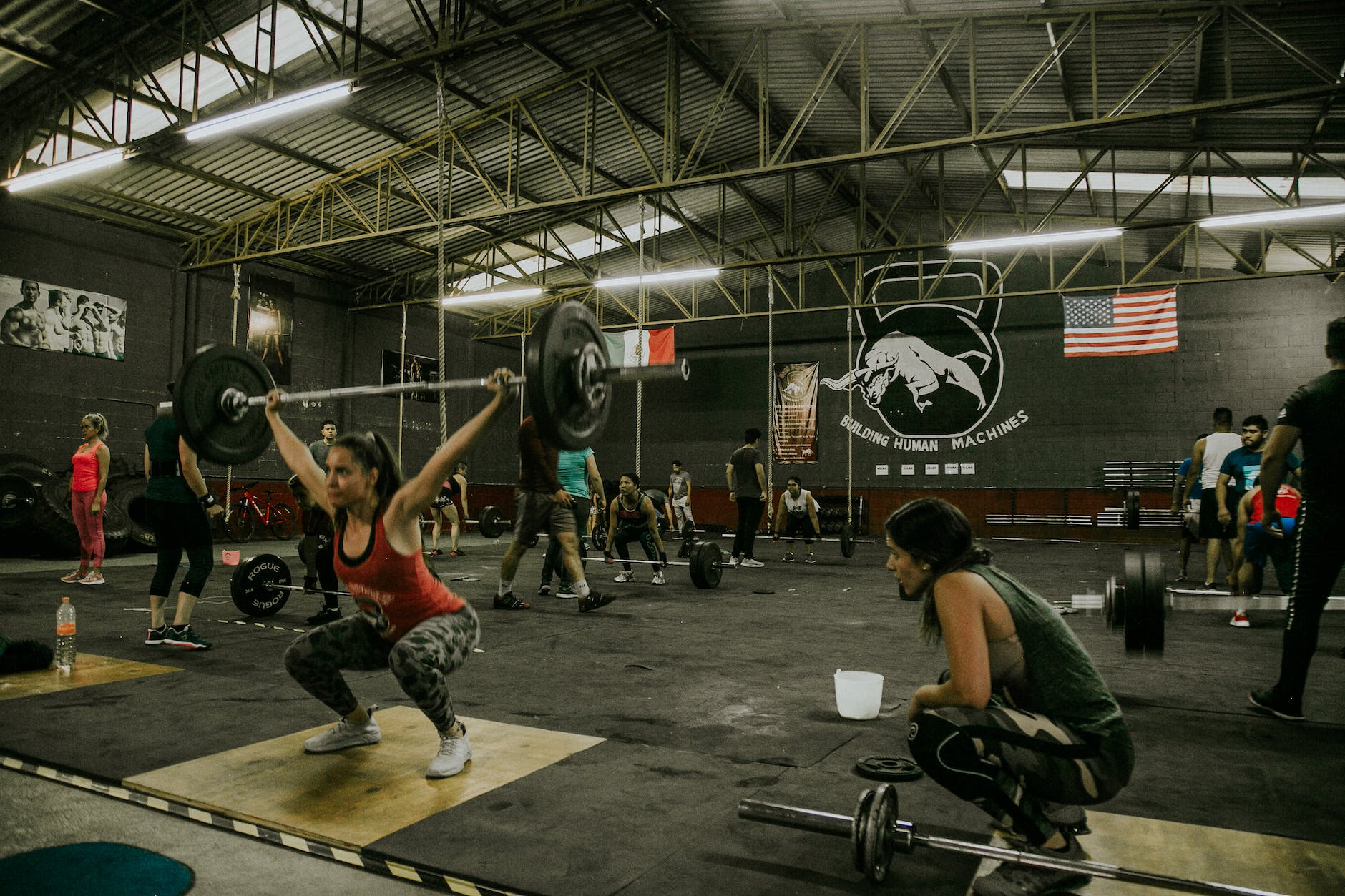 crossfitter vs powerlifter