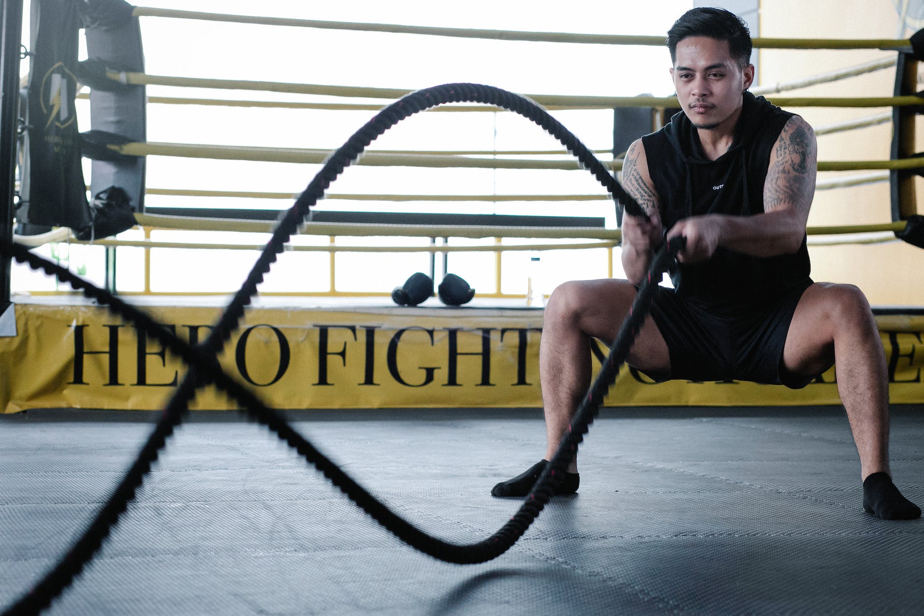 setting up battle ropes